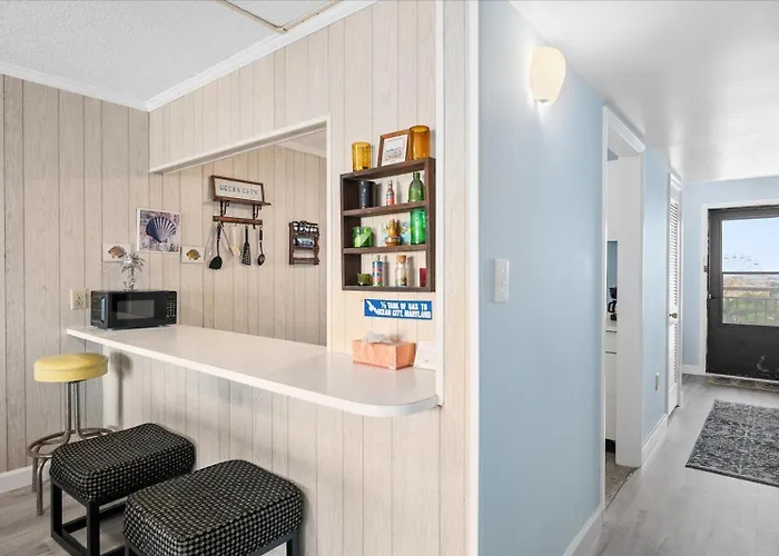 Cozy 2 Bedroom Oceanfront At The Towers! Holiday home *