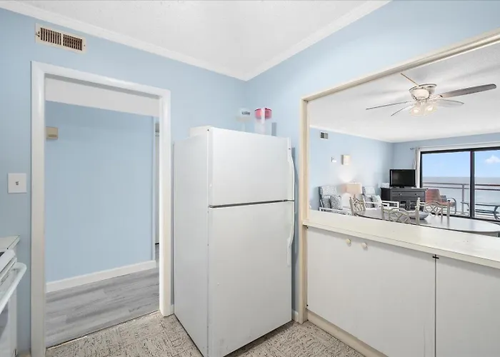 Cozy 2 Bedroom Oceanfront At The Towers! Holiday home Ocean City
