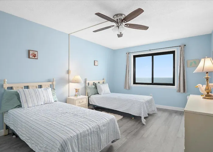 Cozy 2 Bedroom Oceanfront At The Towers! Holiday home Ocean City
