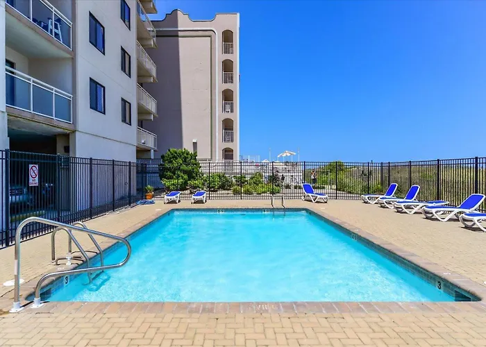 Cozy 2 Bedroom Oceanfront At The Towers! *